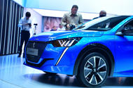 Peugeot e-208 2020 - stationary front