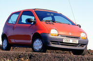 Renault Twingo front three quarter 1