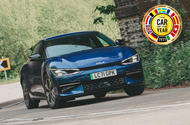 Kia EV6 2022 front quarter tracking Car of the Year