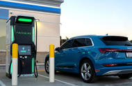 Audi E-tron at Freewire charger 2022