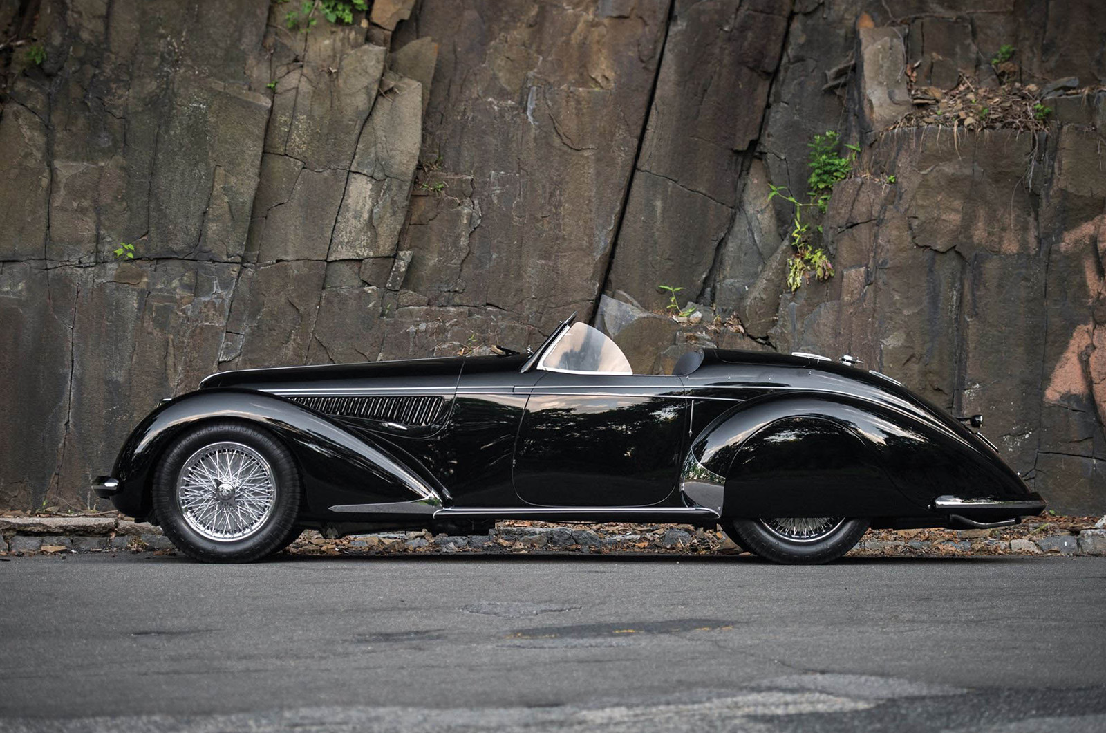 Alfa romeo 8c 01