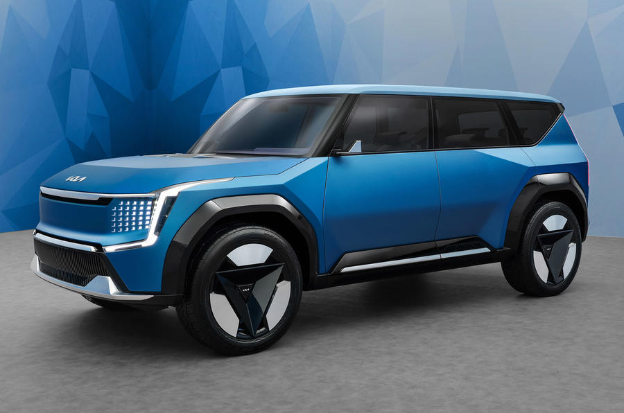 99 Kia ev9 concept studio static lead