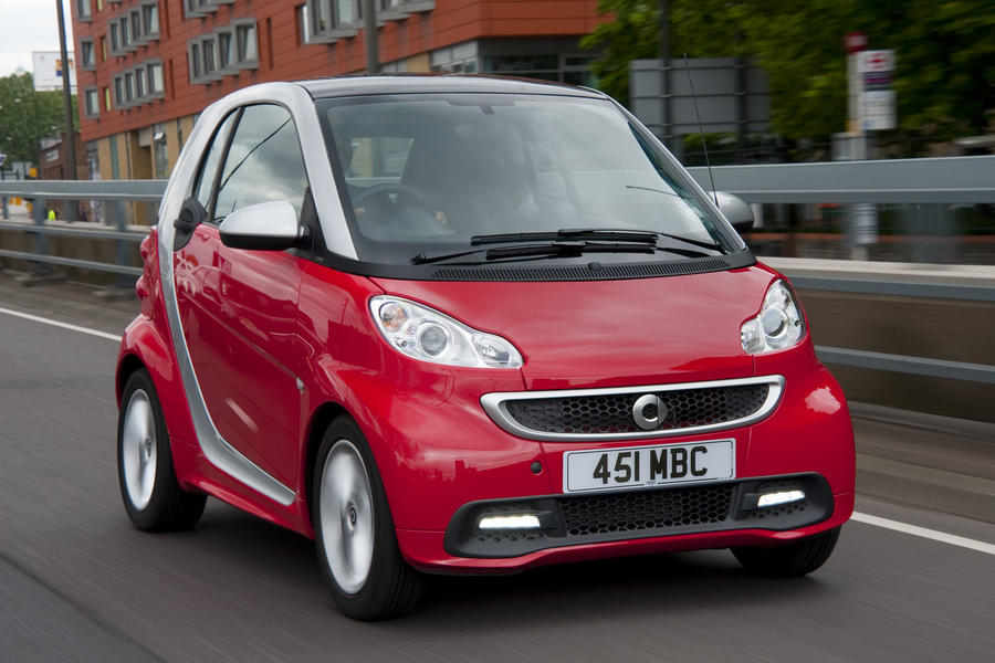 Smart Fortwo 2012 front quarter tracking