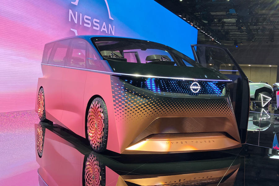 Nissan Hyper Tourer front quarter