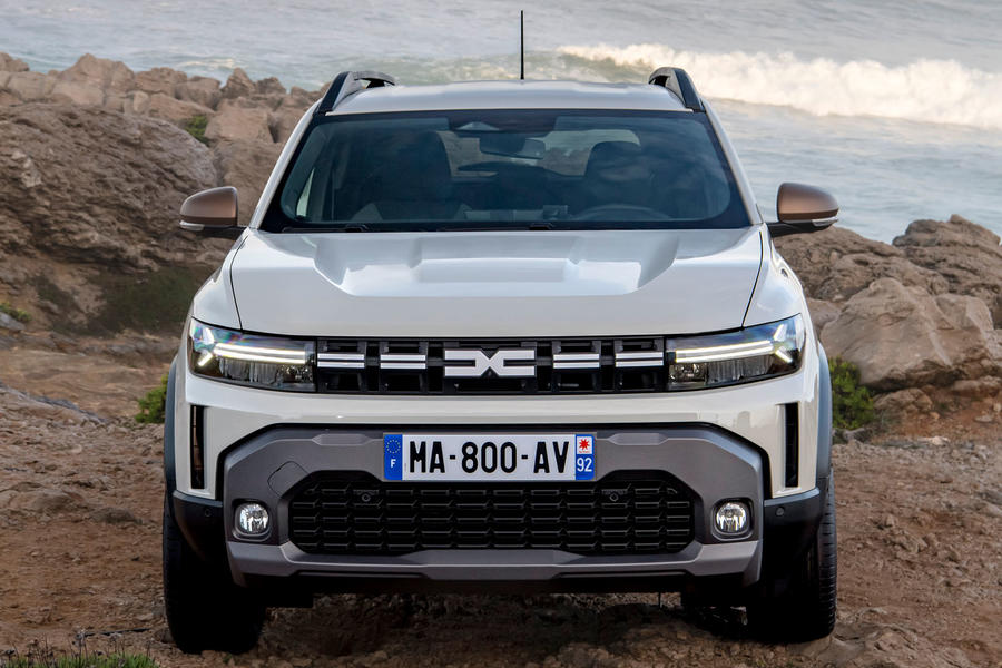 Dacia Duster front