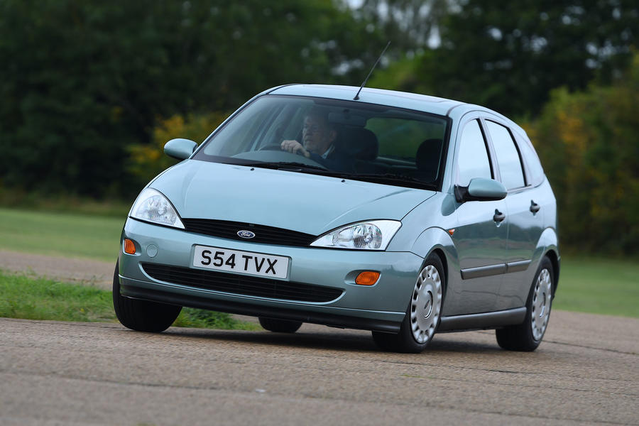 1998 Ford Focus – front cornering