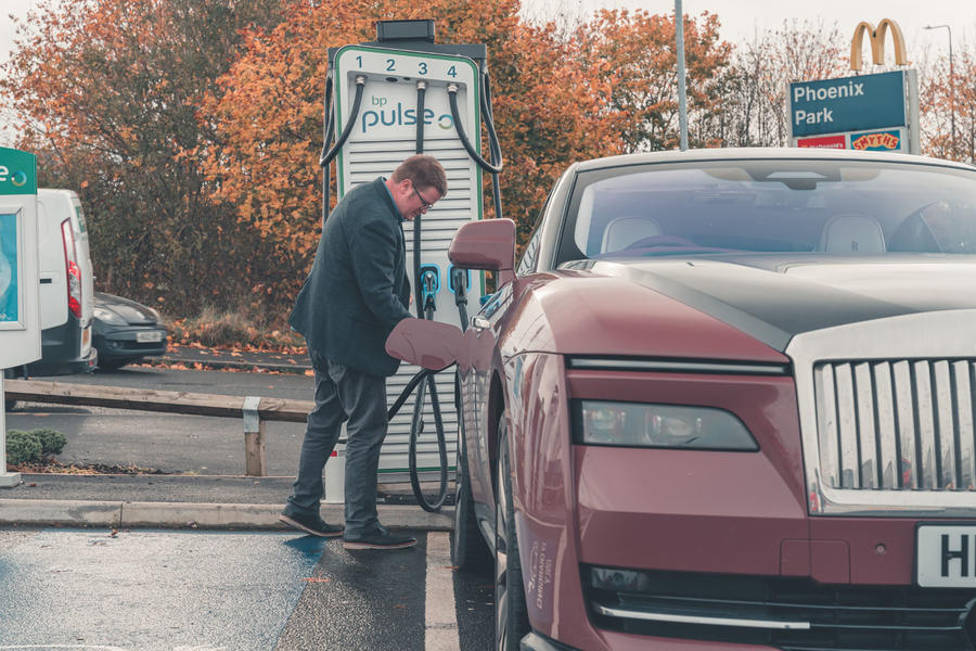 Rolls-Royce Spectre charging