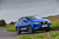 Nissan Qashqai front lead