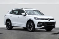 volkswagen tiguan front three quarters