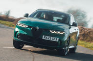 alfa romeo tonale review 2024 01 front cornering