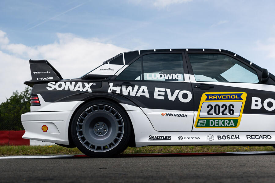HWA EVO DTM – side three quarter, static