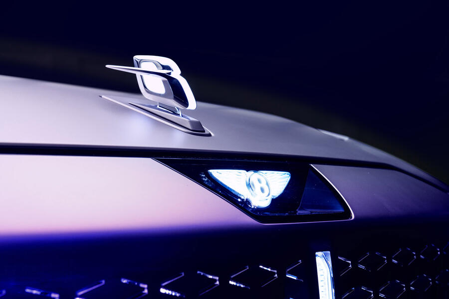 Bentley EXP 15 bonnet detail