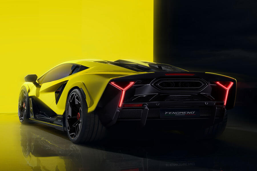 Lamborghini Fenomeno – rear quarter