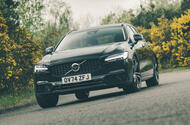 Volvo V90 2025 front quarter tracking