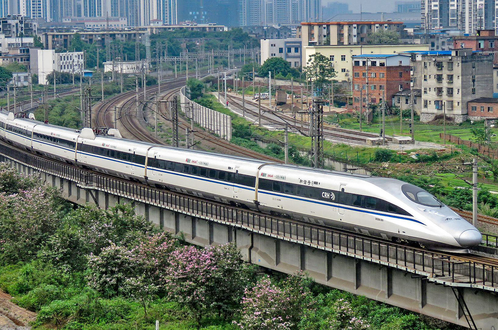 6. China Railway CRH380A – 302mph