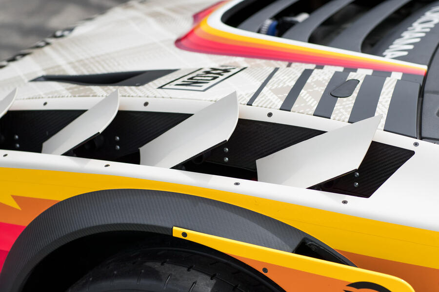 Subaru Brataroo active aero